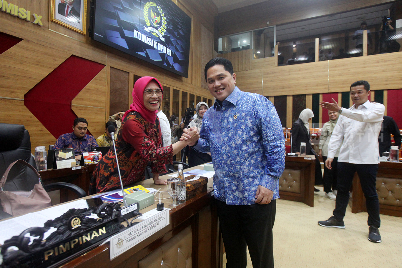 Raker Perdana Menpora Erick Thohir dengan Komisi X DPR Bahas Program Kerja