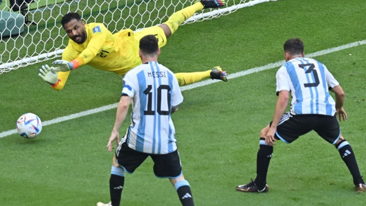 Mohammed Al-Owais Bikin Frustrasi Messi Cs