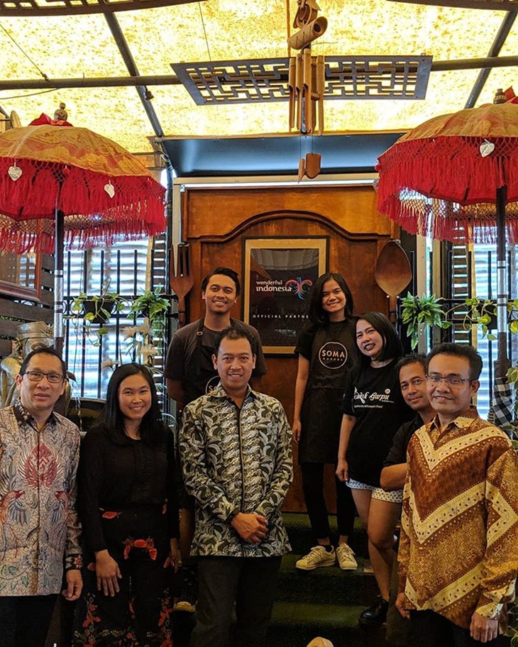 Kunjungan pejabat Konjen RI ke Sendok Garpu. (Foto: instagram.com/sendok_garpu_brisbane)