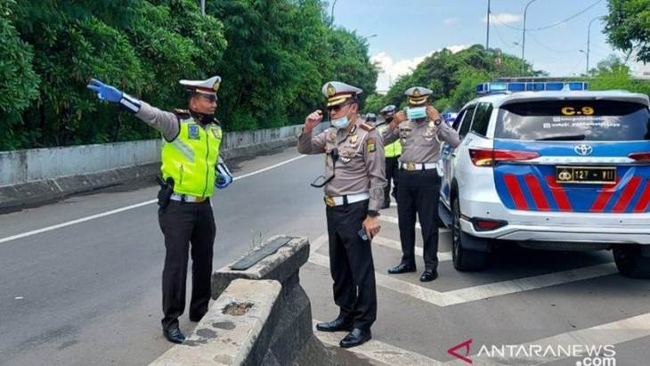 Ditlantas Polda Metro Keluarkan Surat Tilang PSBB, SIM dan STNK Pelanggar Bakal Ditarik?