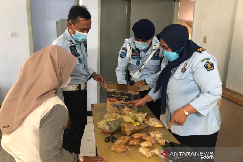 Tulang Ayam Jadi Media Selundupkan Sabu ke Lapas
