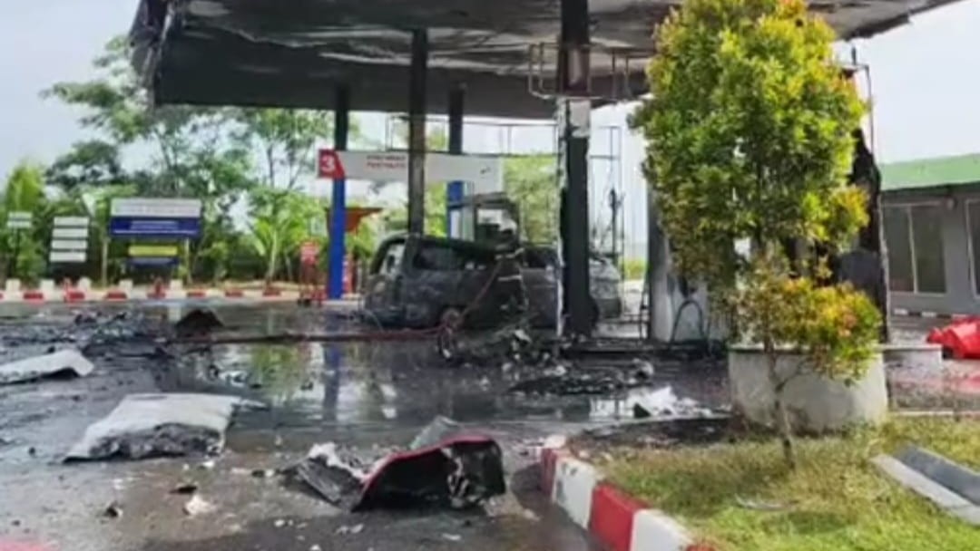 SPBU Cuplik Sukoharjo Meledak, 1 Mobil Hangus Terbakar
