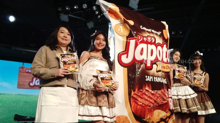 JKT48 Jadi Brand Ambassador Japota, Para Member Doyan Cemal-cemil Keripik Kentang