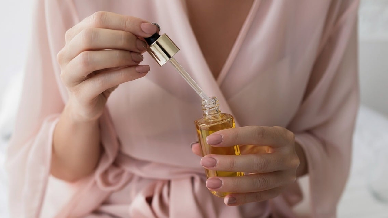 Ladies, Jangan Sembarang Gabung Penggunaan Retinol dengan Serum Lain