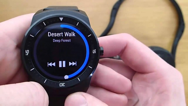 Kini Pengguna Wear OS Bisa Streaming Musik