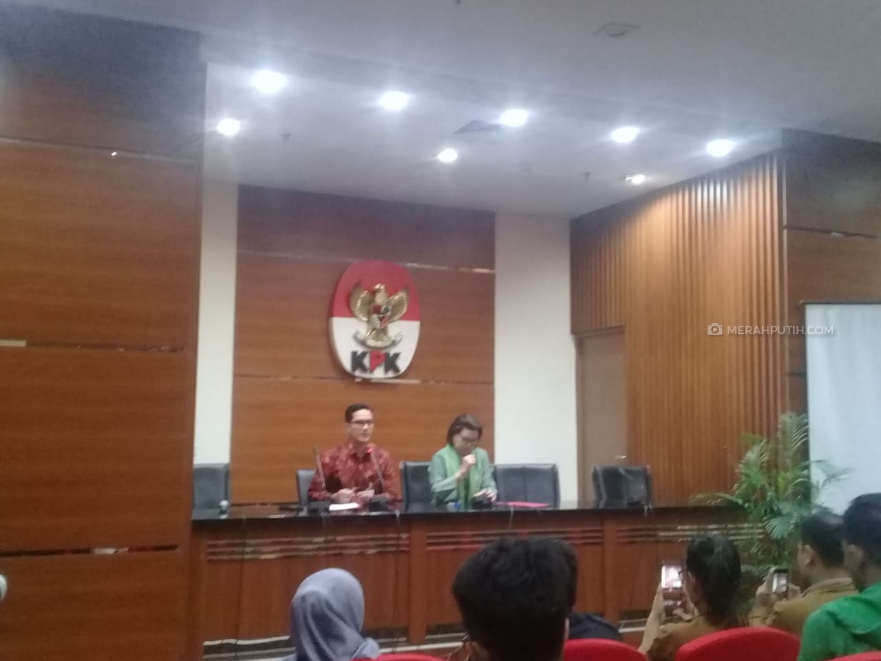 KPK Tetapkan Bupati Solok Selatan Tersangka Suap Proyek Jembatan dan Masjid