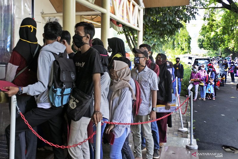 Para pencari kerja. (Foto: Antara)
