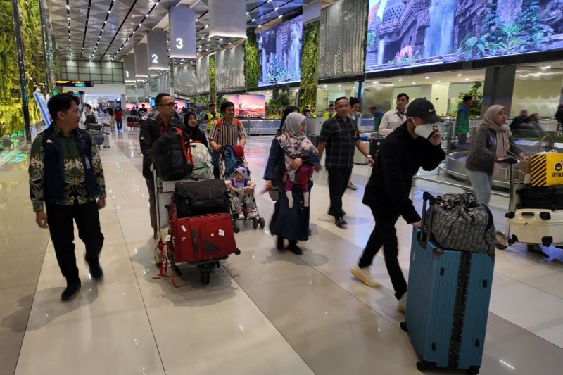 Nasib Ratusan WNI Terjepit Perang, Kemlu RI Percepat Proses Repatriasi Iran