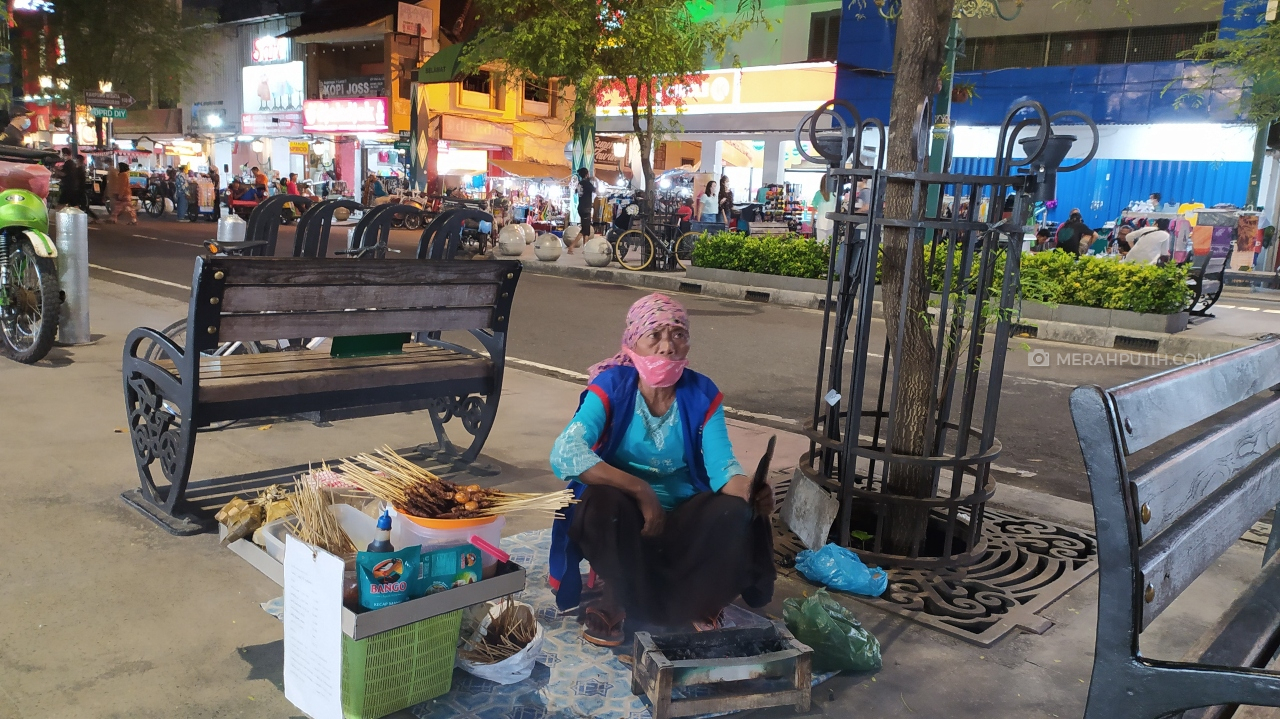Wisatawan Bisa Lapor Jogoboro Jika Temukan Harga Makanan Tak Wajar di Malioboro