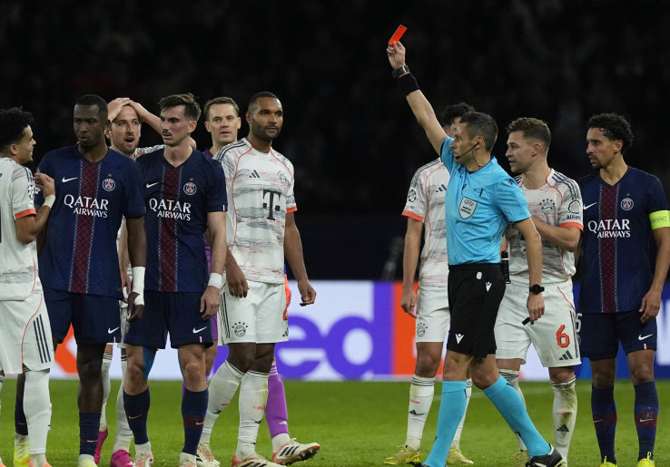 Drama PSG vs Bayern Munchen: Tekel Horor Luis Diaz Bikin Achraf Hakimi Menangis