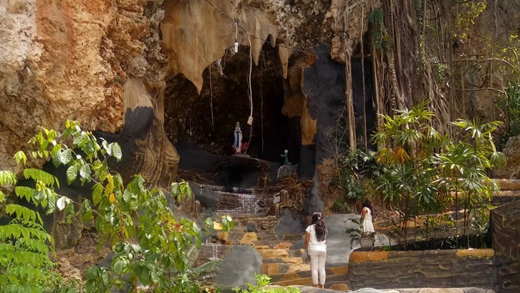 Gua Maria Lourdes. (Instagram/@ayukoa29)