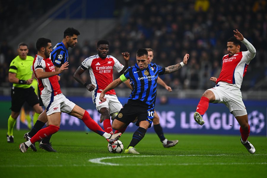 Gol Penalti Inter Berujung Kekalahan Pertama Arsenal di Liga Champions