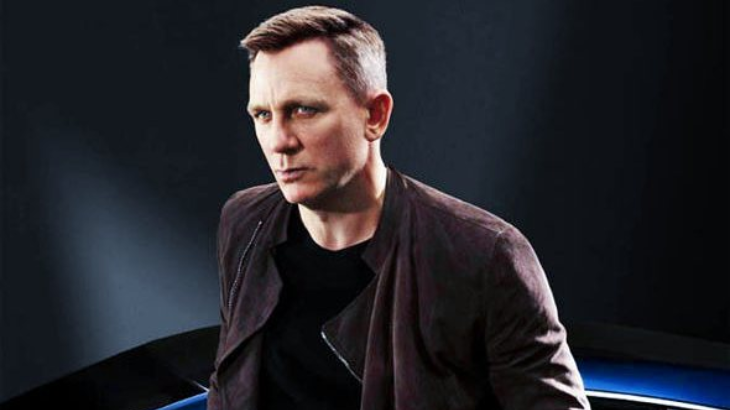 Aston Martin Daniel Craig ‘James Bond’ Dilelang