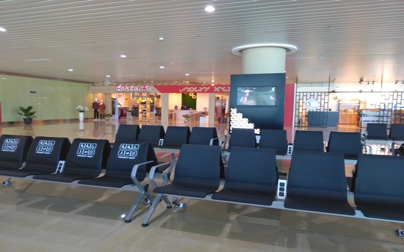 Fasilitas ruang tunggu di Bandara YIA
