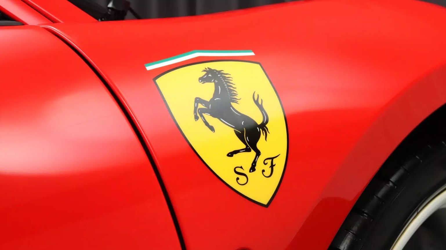Catatkan Rekor, Ferrari Kirim 13.663 Unit Mobil pada 2023