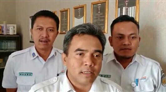 Manager Humas Daop 3 Cirebon Luqman Arif. Foto: MP/Mauritz