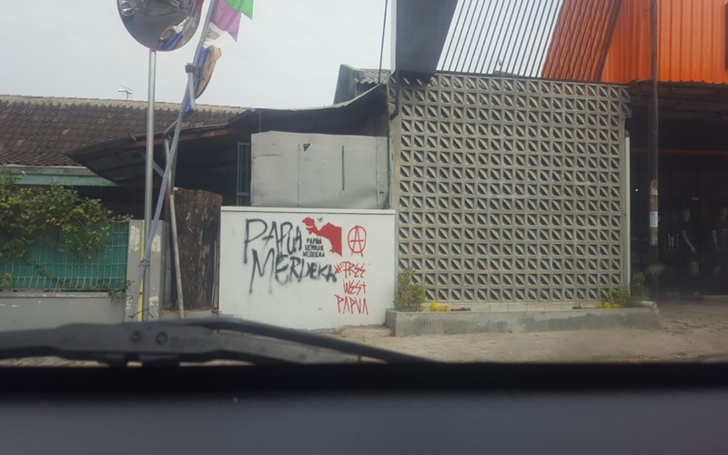 Vandalisme Papua Merdeka di Solo