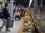 Akhir Tahun, Penumpang KAI Wisata Bisa Pesan Porter Lewat Aplikasi