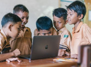 Literasi Digital Tak dapat Gantikan Fungsi Literasi Tradisional