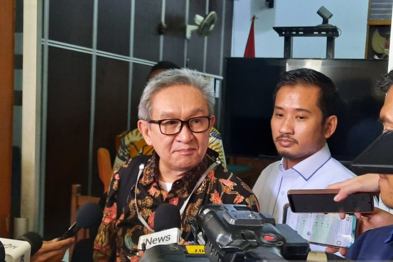 Maqdir Ismail akan Bawa Uang Rp 27 Miliar Kasus BTS Kominfo ke Kejagung Hari Ini