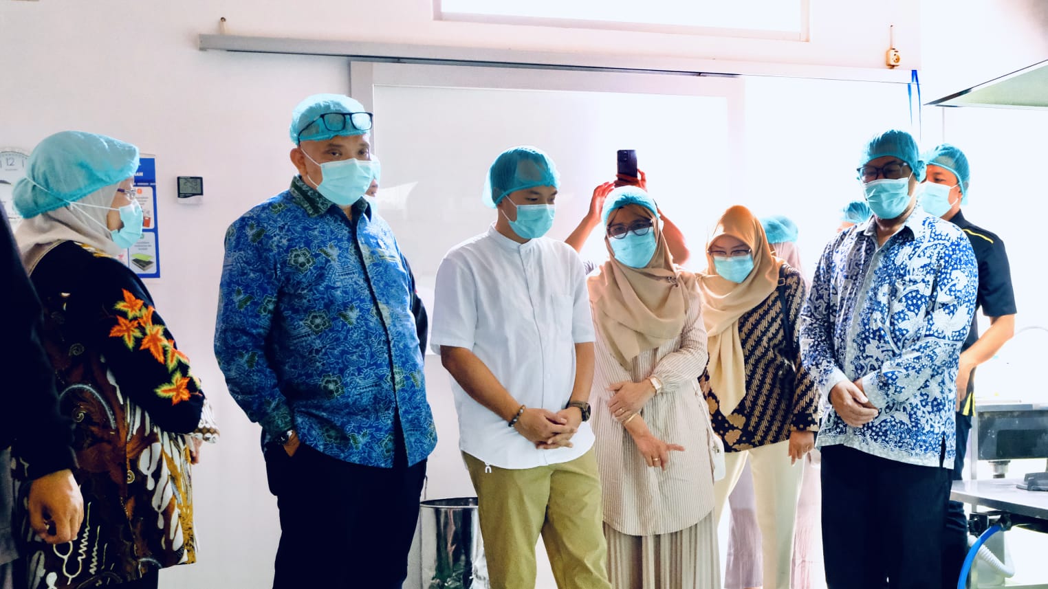 SPPG Diklaim Bisa Kurangi Pengangguran, Wamenaker Targetkan 1,7 Juta Pekerja