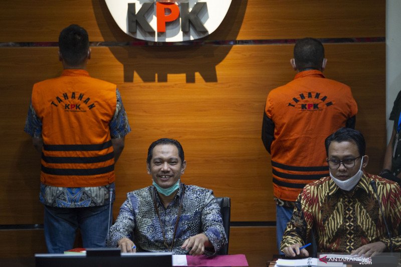 KPK Periksa Panitera Saksi Penyuap Nurhadi yang Masih Buron