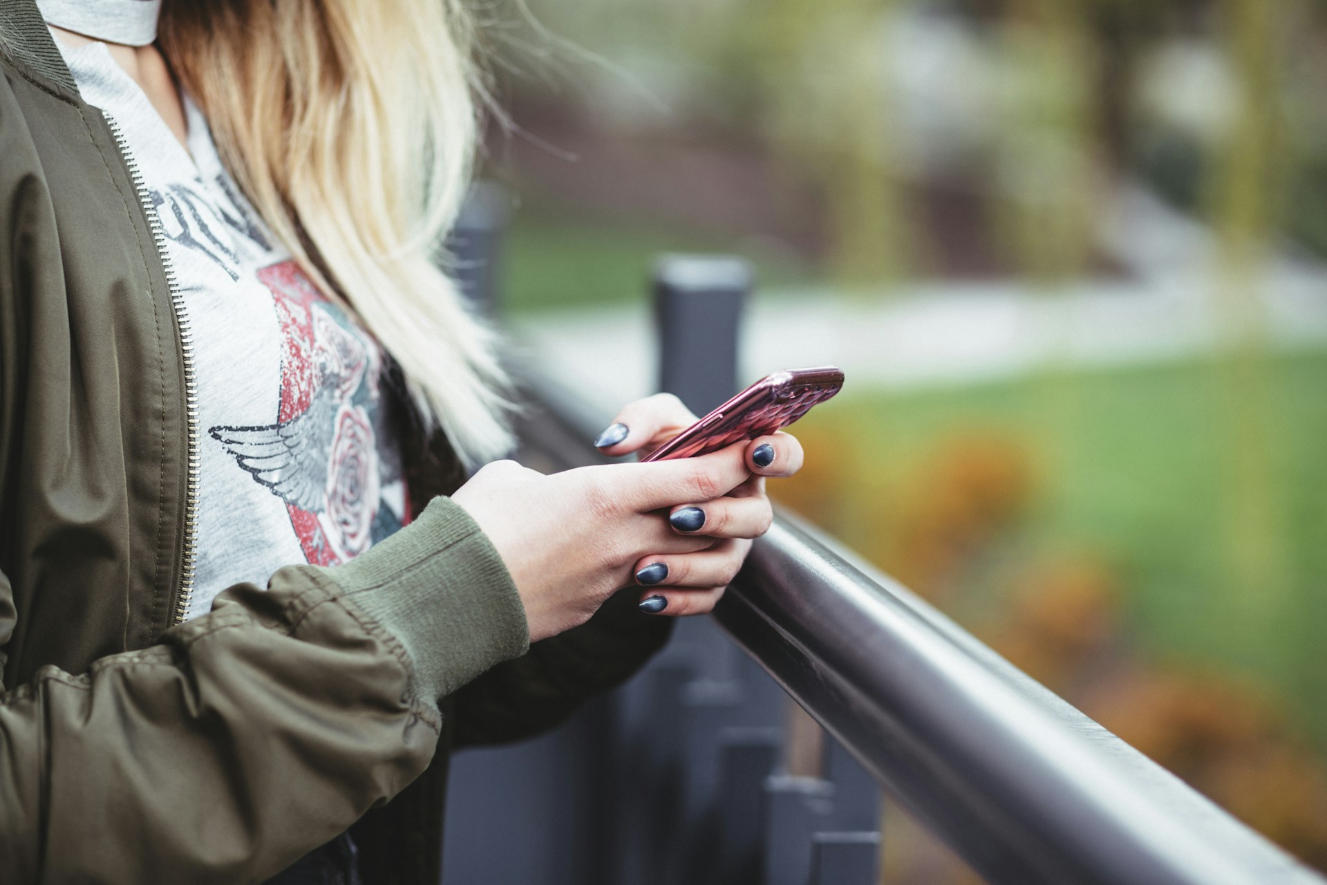 FBI Peringatkan Pengguna iPhone dan Android Tak Saling Kirim SMS, Ada Apa?