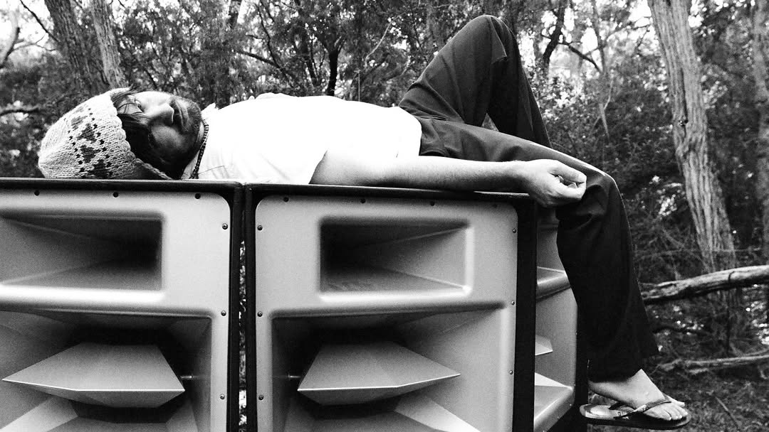 Kevin Parker Hadirkan 'Deadbeat', Album Paling Eksperimental Tame Impala