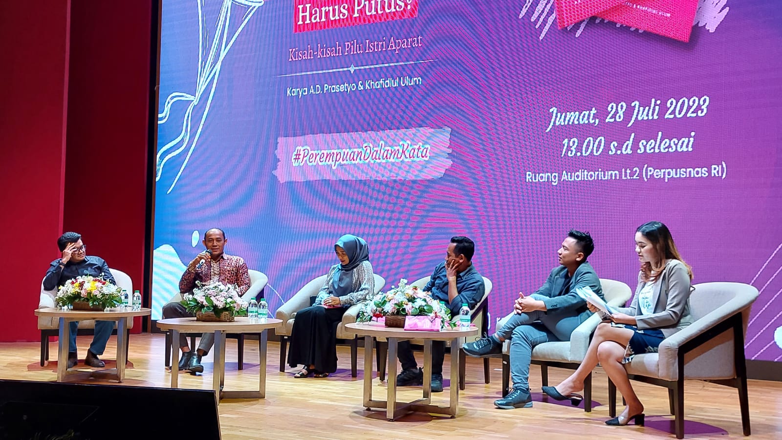 Cerita Sembilan Kisah Pilu Istri Aparat TNI dan Polri Diluncurkan