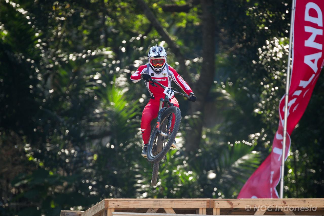 Rendy Varera Menyala! Mountain Bike Sumbang Medali Pertama untuk Indonesia di SEA Games 2025