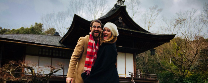 Selamat! Darren Criss Resmi Bertunangan dengan Mia Swier