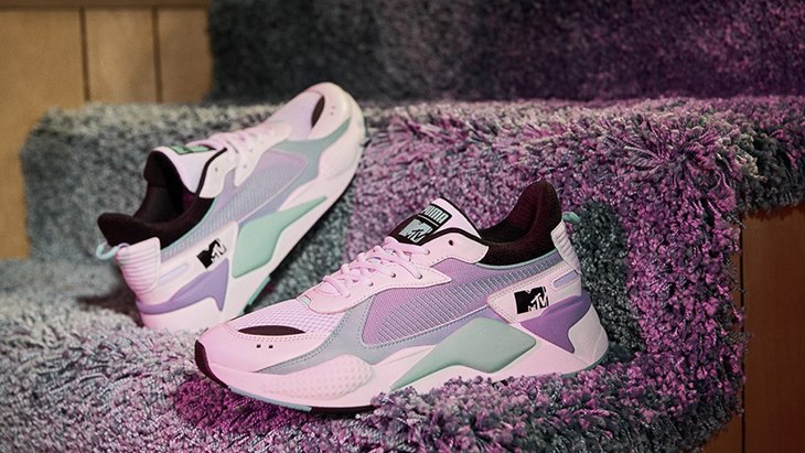 5 Sepatu Hypebeast yang Rilis Minggu Ini. Ada YEEZY dan Jordan lo!