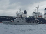 6 Kapal Bantu Evakuasi Kapal Tanker Kandas di Perairan Batam