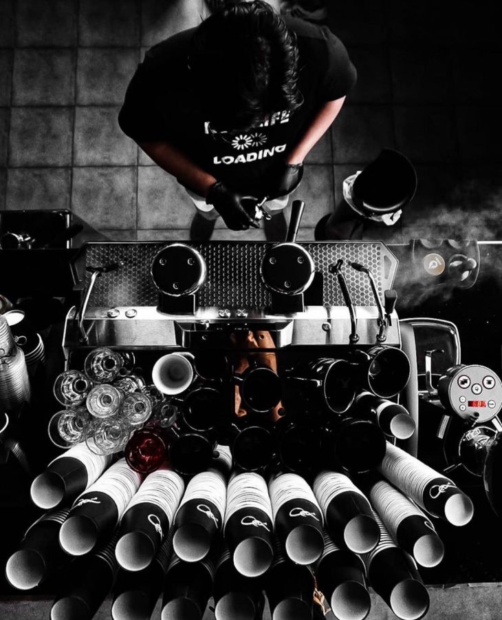 "Semakin minimnya interaksi orang, semakin minim pula kegiatan berbisnis coffe shop. (Foto: instagram @mas_fotokopi)