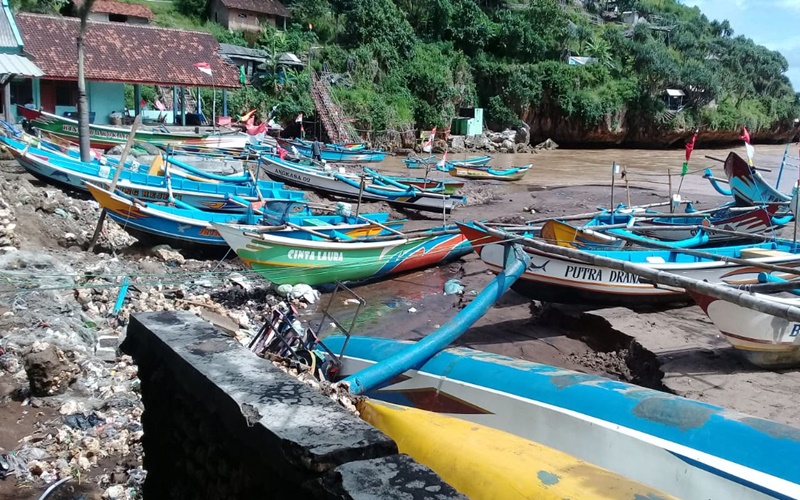  Wisatawan Diimbau Berhati-hati Wisata ke Pantai Selatan