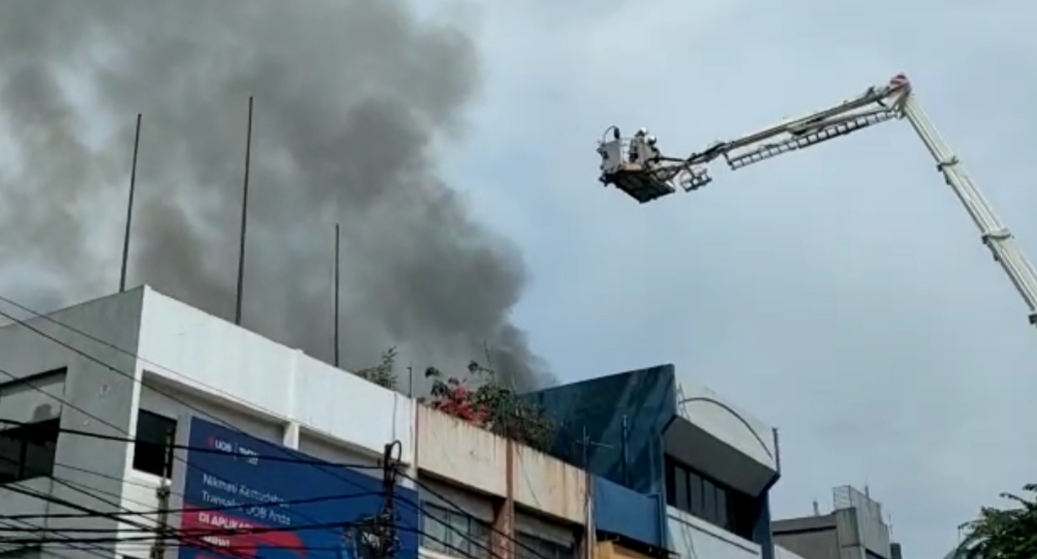 Kondisi Kebakaran di Kawasan Gambir. (Foto: MP/ Joseph Kanugrahan)