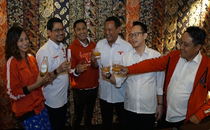 Ngobrol Santuy Minum Jamu Bersama Tokoh Muda Banteng, Kearifan Lokal Optimis Indonesia Maju