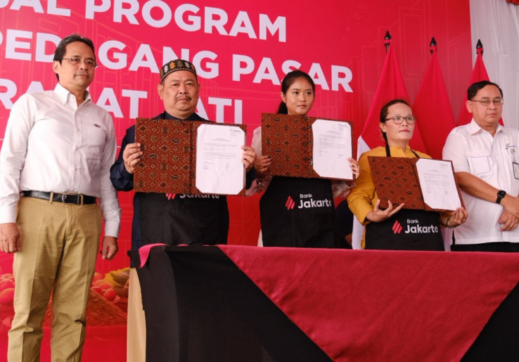 Perkuat UMKM, 100 Pedagang Pasar Induk Kramat Jati Akses KUR dan Non-KUR Bank Jakarta