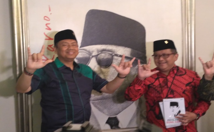Kapitra Ampera dan Hasto Kristiyanto
