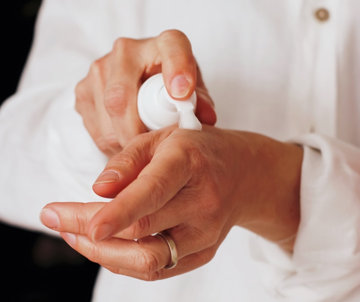 Optimalkan Penggunaan Parfum Agar Wangi Tahan Lama