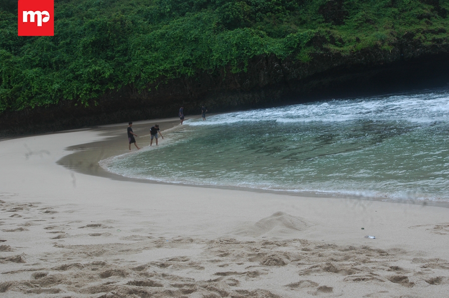 Surga Tersembunyi di Gunungkidul, Inilah Cara Menuju Pantai Greweng