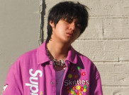 Single 'RODEO' Metafora Warren Hue Berada di Persimpangan Jalan 