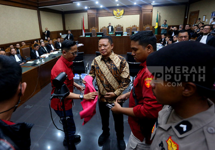 Jalani Sidang Perdana, Eks Jampidsus Febrie Adriansyah Didakwa TPPU Rp 346,7 Miliar