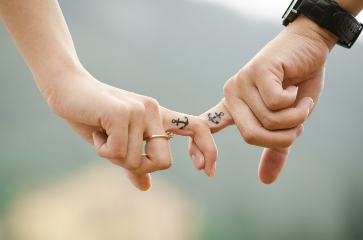 Antara Bucin dan Trauma Bonding