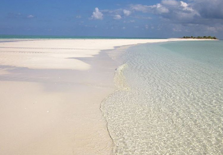 Keindahan Gili Noko Bikin Siapapun Tak Ingin Pulang 