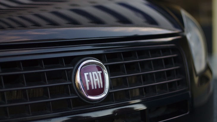 Beralih ke Hibrida dan Listrik, Fiat Hentikan Penjualan Mobil Berbahan Bakar Fosil
