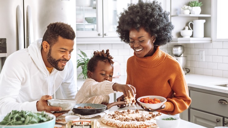 4 Kegiatan Keluarga untuk Liburan di Rumah Aja