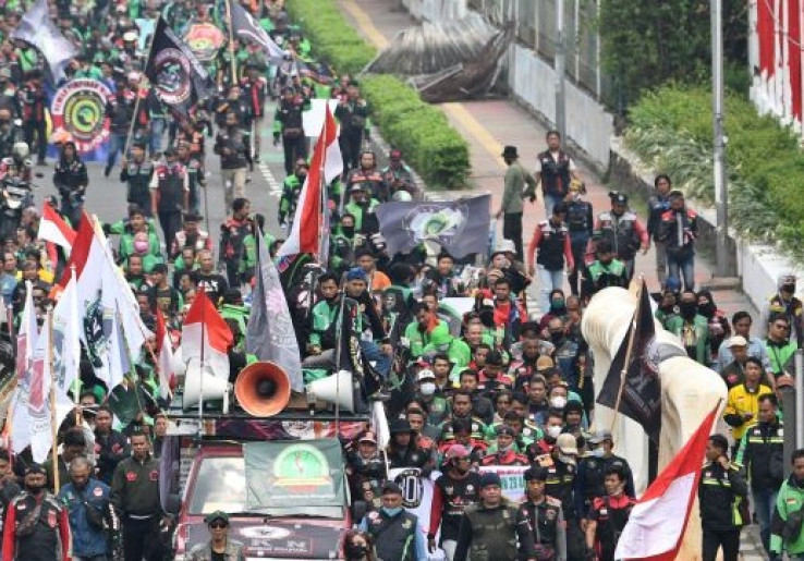 Ojol dan Kurir Demo, DPR: Punya Peran Krusial, tetapi Luput dari Perhatian