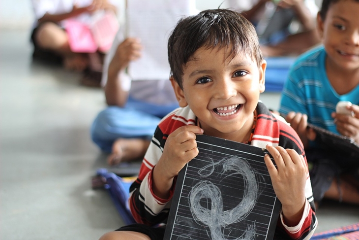 Orang tua bisa melapor ke pihak sekolah untuk menghentikan bullying terhadap anak. (Foto: Pixabay/akshayapatra)