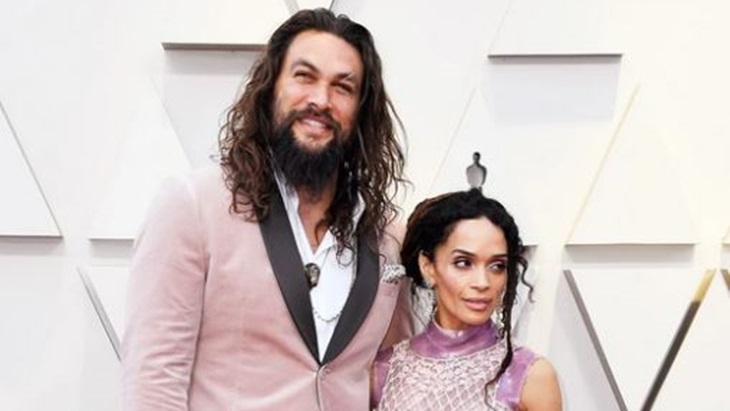 Kompak, Jason Momoa dan Lisa Bonet Gunakan Busana Karl Lagerfeld untuk Oscar 2019